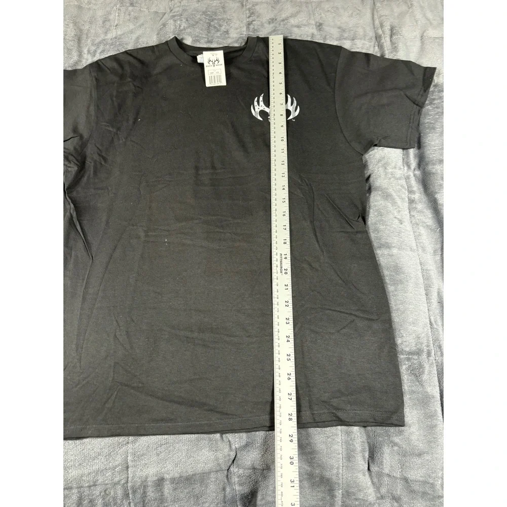 Buck Wear Mens Black Graphic Deer Skull Antler Logo T-Shirt Size Large 7491 NEW